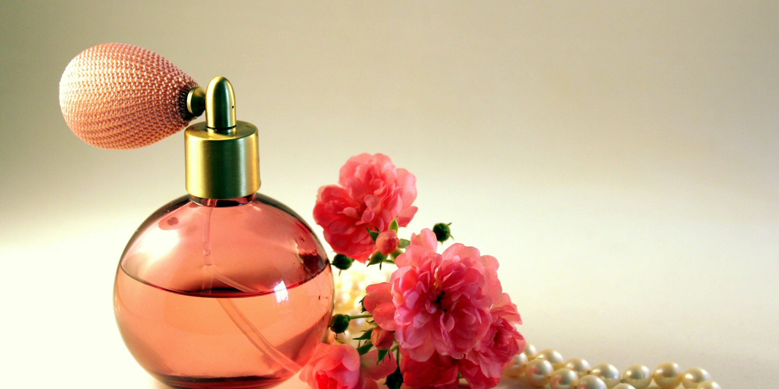 Os 7 Melhores Perfumes Paris Elysees Femininos